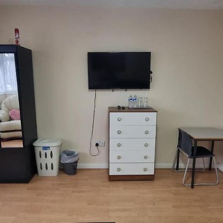 Star Homes Лондон Экстерьер фото